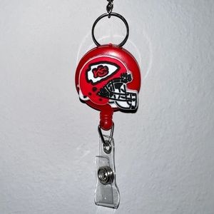 Retractable reel id badge holder